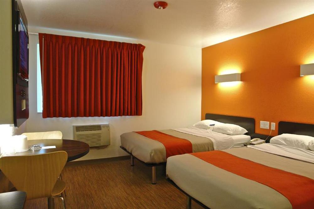 Econo Lodge Idaho Falls Δωμάτιο φωτογραφία